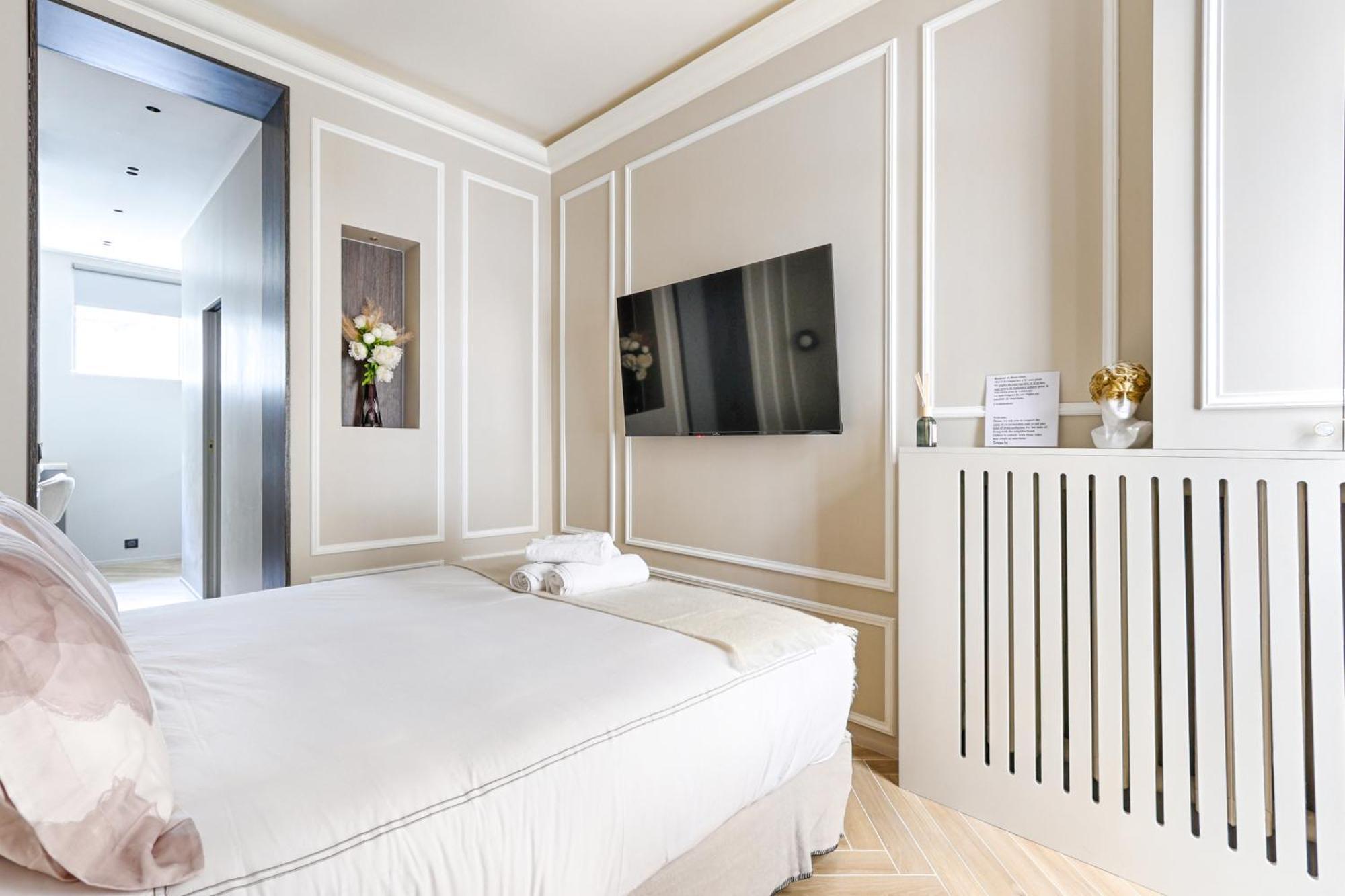 Luxury And Design Studio Invalides ปารีส ภายนอก รูปภาพ