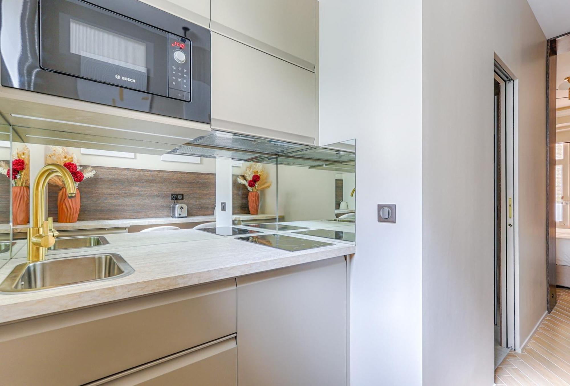 Luxury And Design Studio Invalides ปารีส ภายนอก รูปภาพ