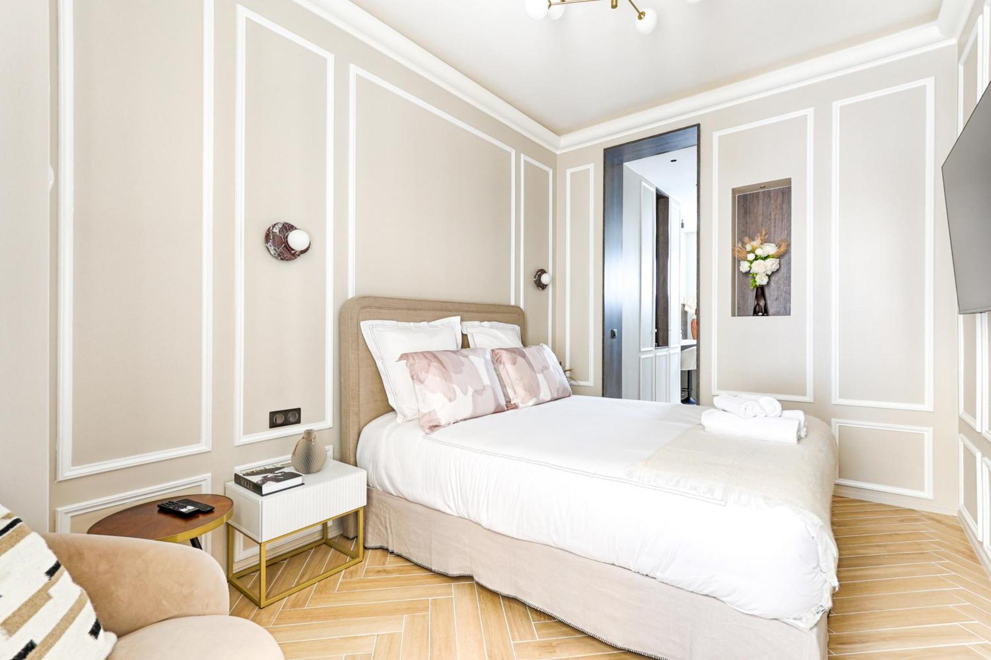 Luxury And Design Studio Invalides ปารีส ภายนอก รูปภาพ